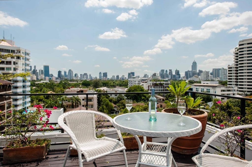 Aparthotel House By The Pond Bangkok Exterior foto