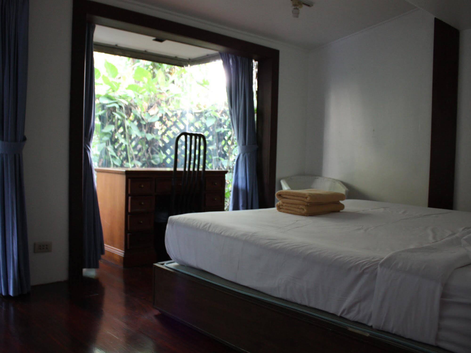 Aparthotel House By The Pond Bangkok Exterior foto