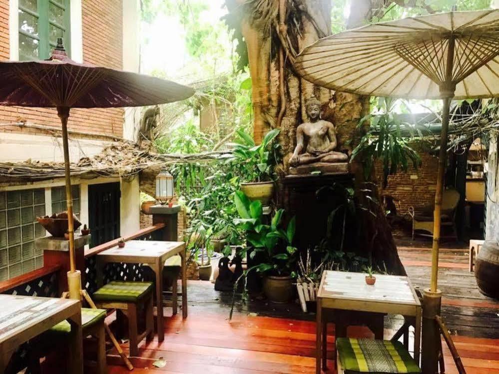 Aparthotel House By The Pond Bangkok Exterior foto